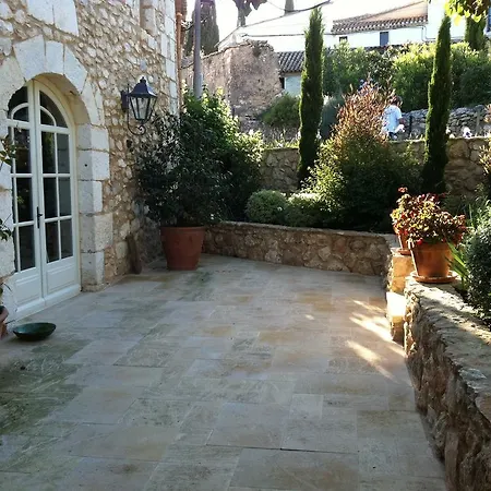 La Casa De Piedra לינה וארוחת בוקר
