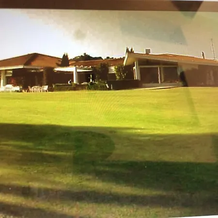 La Casa De Piedra לינה וארוחת בוקר