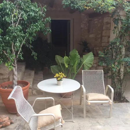 לינה וארוחת בוקר La Casa De Piedra