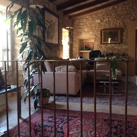 Bed & Breakfast La Casa De Piedra 3*